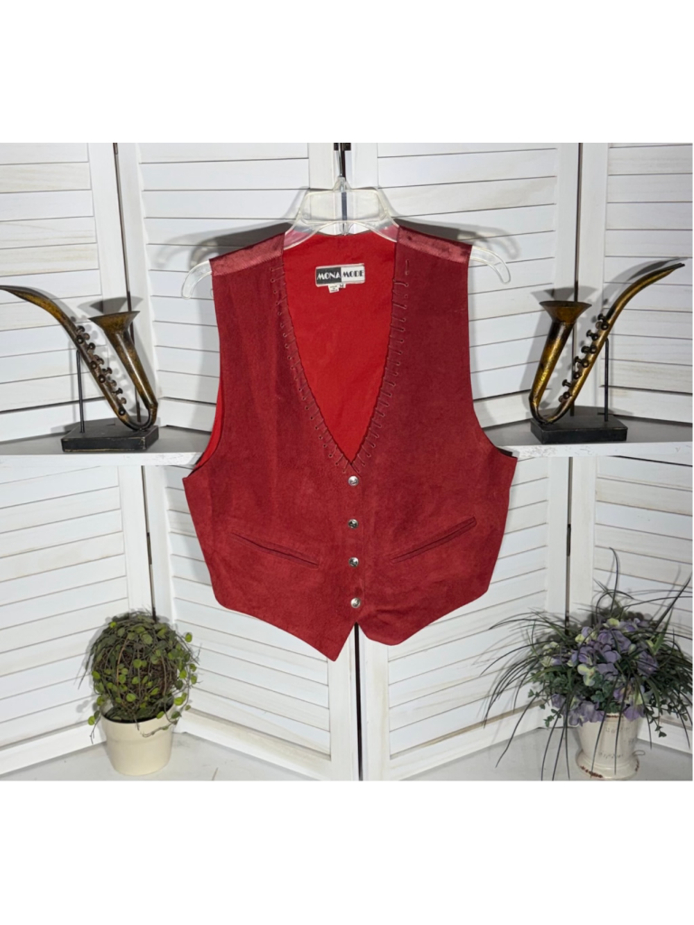 Vintage red suede leather vest snap button v neck cowboy cottage Western sz M